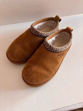 Koolaburra Suede Slip-On Clogs in Chestnut